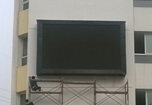 锐彩承建山西晋煤集团中学大屏火热施工中！